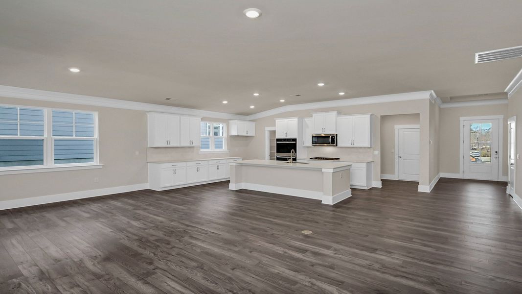 Spacious, unfurnished interior of a new home in Cross Creek, Lexington (Image 15). Spacious, unfurnished interior of a new home in Cross Creek, Lexington (Image 15).