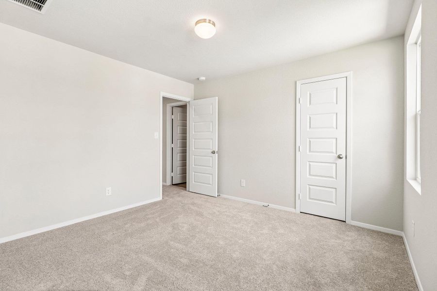 Spacious, unfurnished interior of a new home in Edgebrooke, Pflugerville (Image 24). Spacious, unfurnished interior of a new home in Edgebrooke, Pflugerville (Image 24).