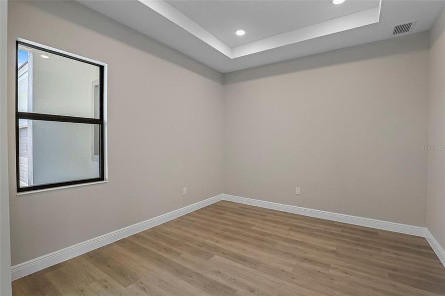 Spacious, unfurnished interior of a new home in Cresswind Lakewood Ranch, Lakewood Ranch (Image 40).