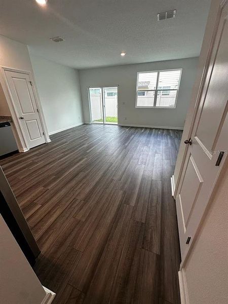Spacious, unfurnished interior of a new home in Tyson Townhomes, Zephyrhills (Image 8).