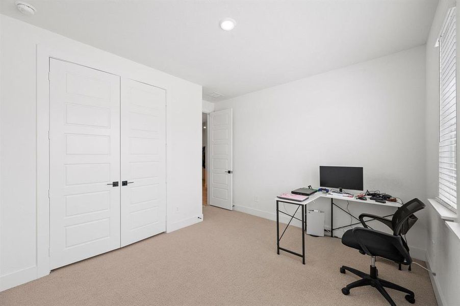 Neutral-toned carpeting paired with bright white walls Neutral-toned carpeting paired with bright white walls