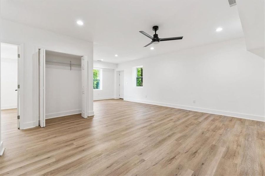 Spacious, unfurnished interior of a new home in , Fairburn (Image 15).
