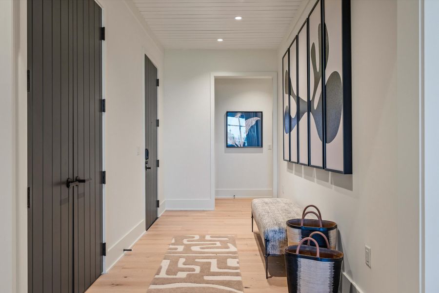 Furnished interior view inside a new home in , Kiawah Island (Image 24).
