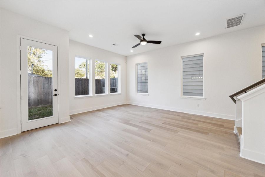 Spacious, unfurnished interior of a new home in , Houston (Image 19).