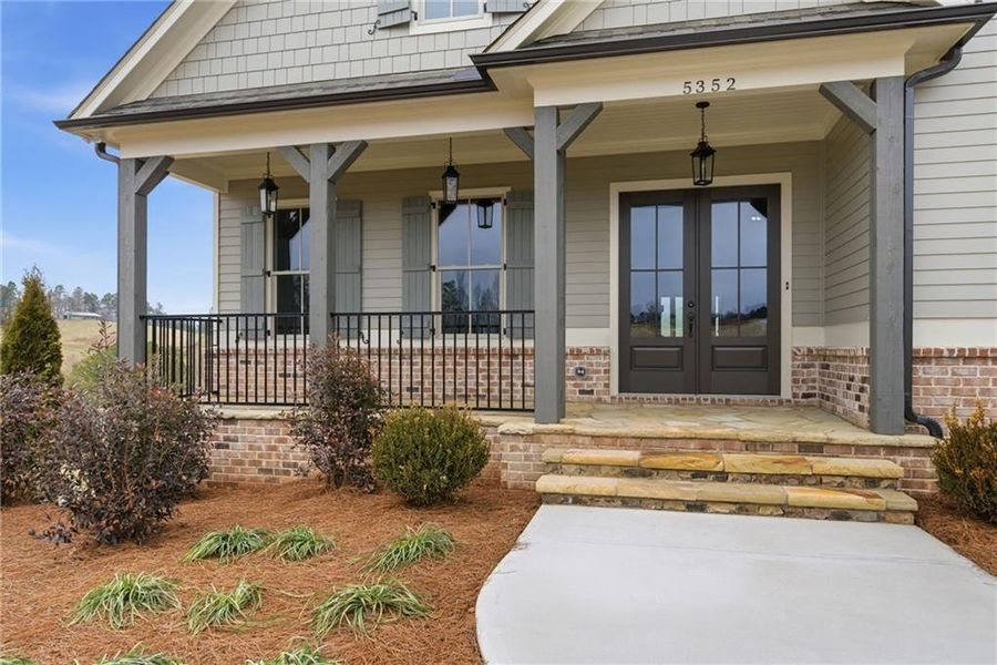 Exterior details and patio area of a home in , Gainesville (Image 3).