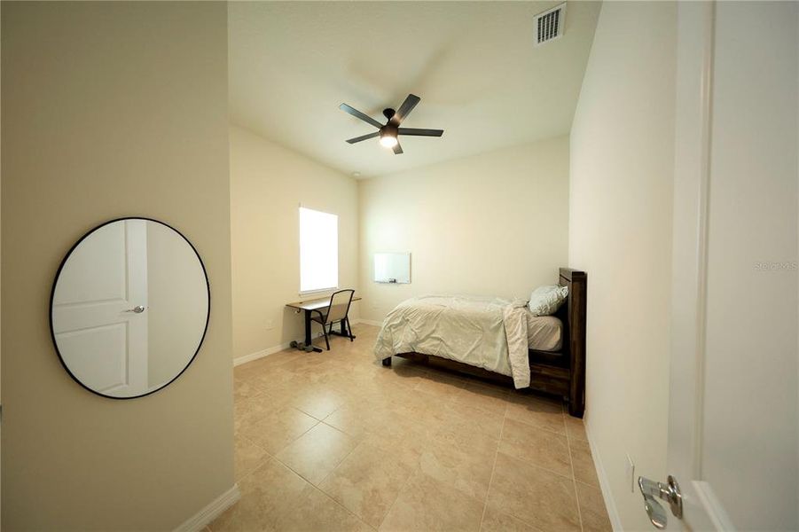 Furnished interior view inside a new home in , Orlando (Image 8).
