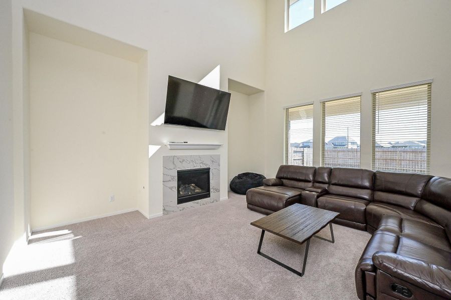Furnished interior view inside a new home in StoneCreek Estates, Richmond (Image 38).