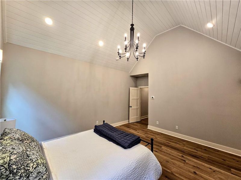 Furnished interior view inside a new home in , Temple (Image 46).