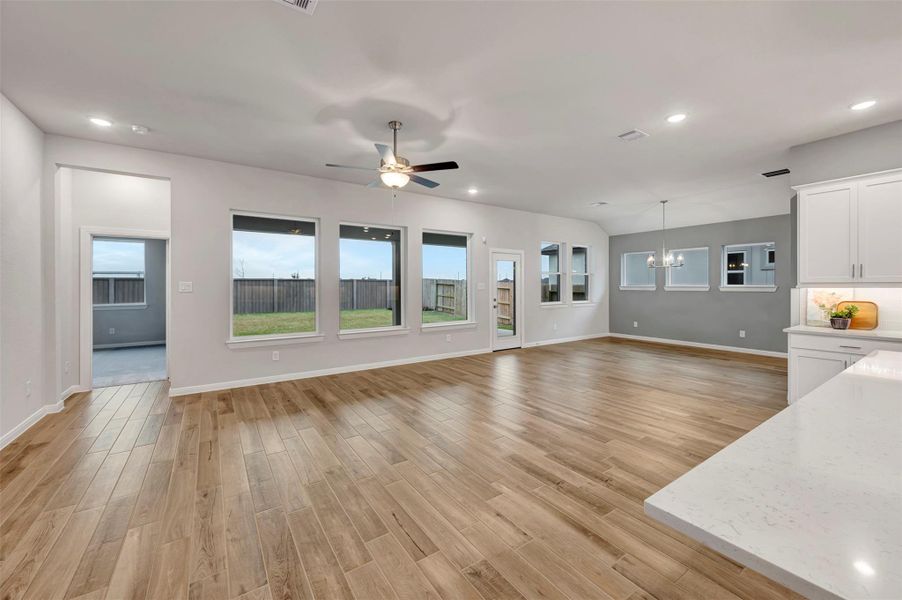 Spacious, unfurnished interior of a new home in The Grand Prairie 50’, Hockley (Image 30).