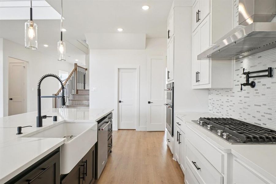 Furnished interior view inside a new home in , Rowlett (Image 10).