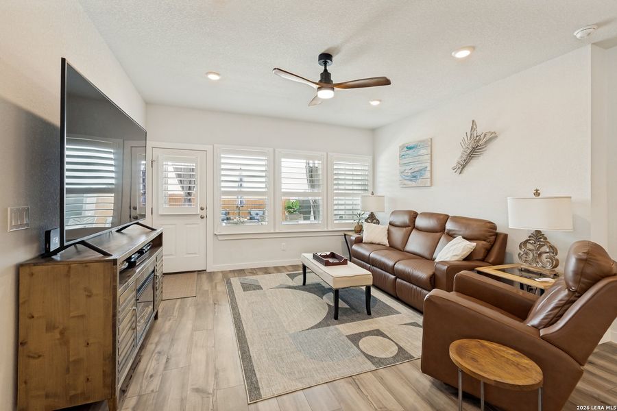 Furnished interior view inside a new home in Weltner Farms 50’s, New Braunfels (Image 23).
