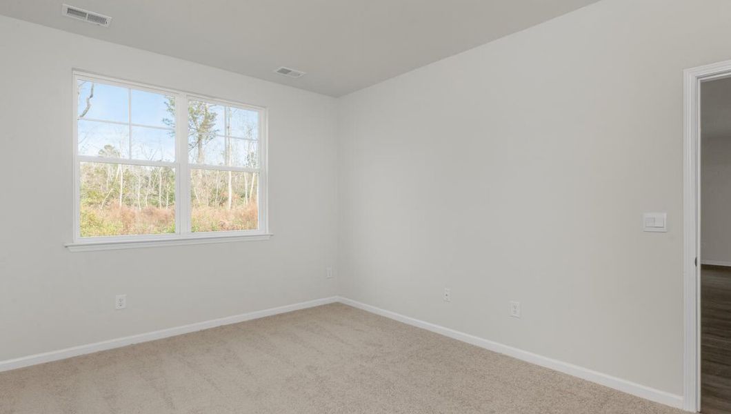 Spacious, unfurnished interior of a new home in Bella Point, Bolivia (Image 12).