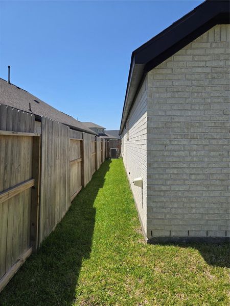 Experience comfort and style in this beautifully designed bedroom, featuring ample natural light and a serene atmosphere. Ideal for creating your perfect retreat. (This is a floorplan graphic) Experience comfort and style in this beautifully designed bedroom, featuring ample natural light and a serene atmosphere. Ideal for creating your perfect retreat. (This is a floorplan graphic)