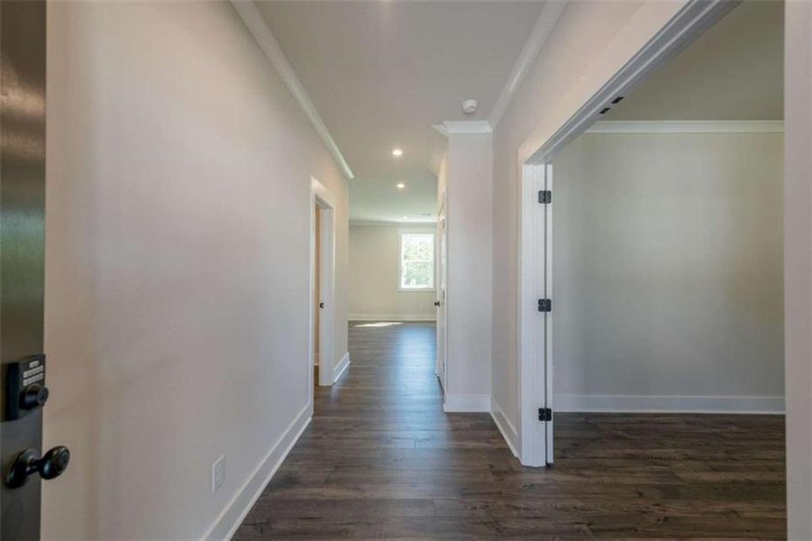 Spacious, unfurnished interior of a new home in Cambridge at Steels Bridge: Steels Bridge, Canton (Image 18).