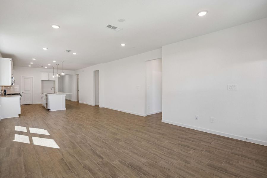 Spacious, unfurnished interior of a new home in Montgomery Bend, Montgomery (Image 20). Spacious, unfurnished interior of a new home in Montgomery Bend, Montgomery (Image 20).