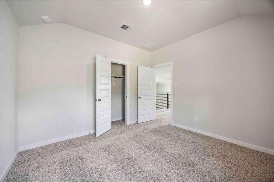 Image 18 of a home in Meadow Park.