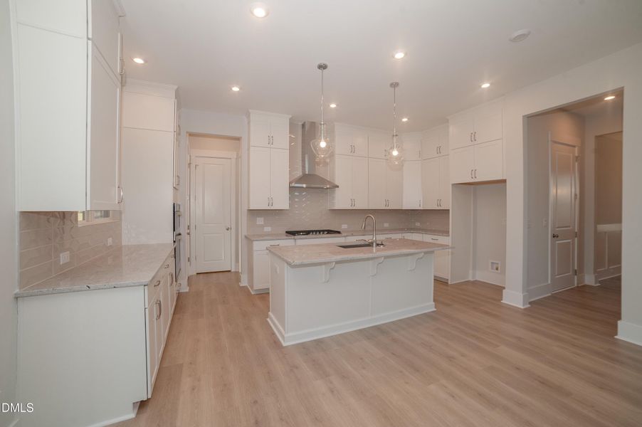 WFDS-0100-00_Buchanan E_Kitchen c