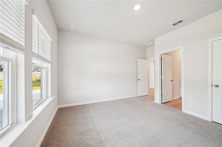 Spacious, unfurnished interior of a new home in Preserve at Mountain Creek, Pendergrass (Image 33).