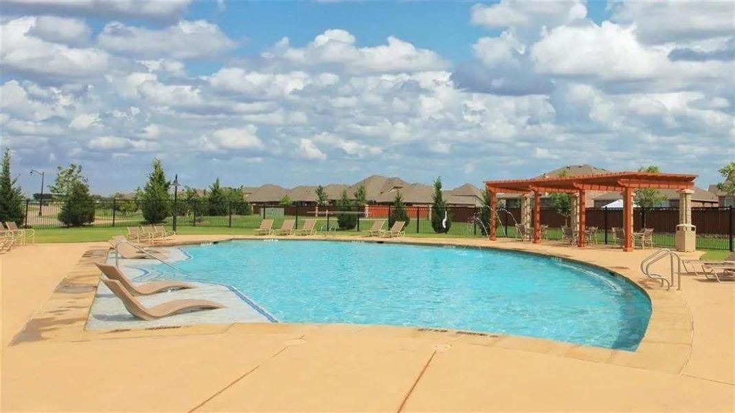 Community amenities in Devonshire - Reserve 50', Forney (Image 21).