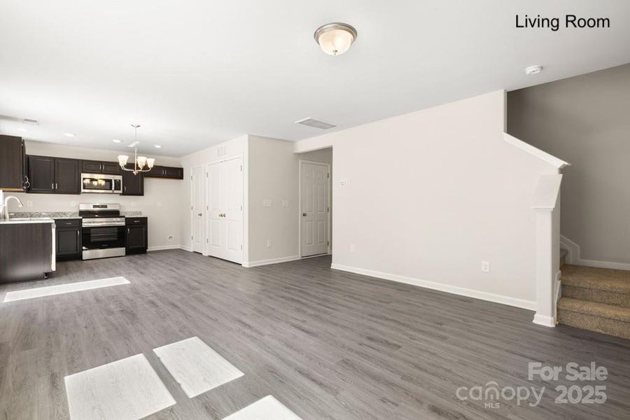 Image 32 of a home in .