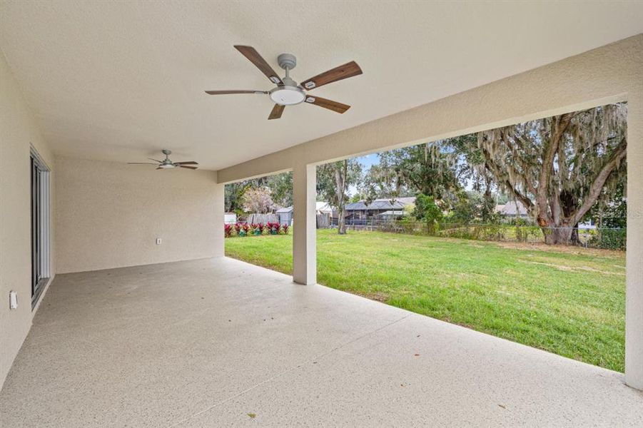 Exterior details and patio area of a home in , San Antonio (Image 4).