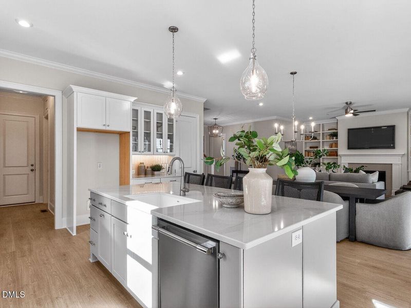 021-1280x960-kitchen