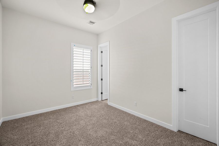 Representative unfurnished interior of a home built from the Scottsdale by LEH. Homes in Verdancia, El Paso (Image 84).