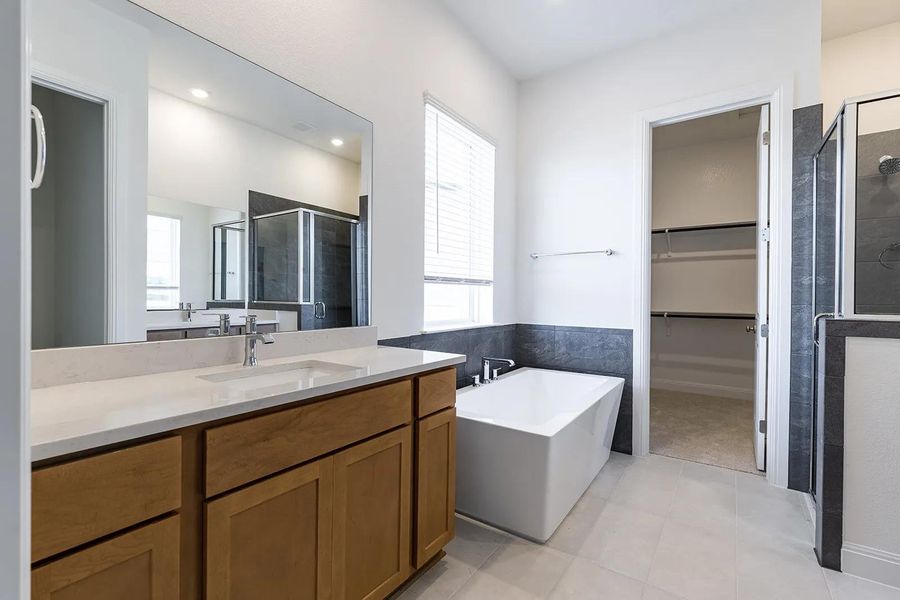 Furnished interior view inside a new home in The Colony - 45', Bastrop (Image 6).