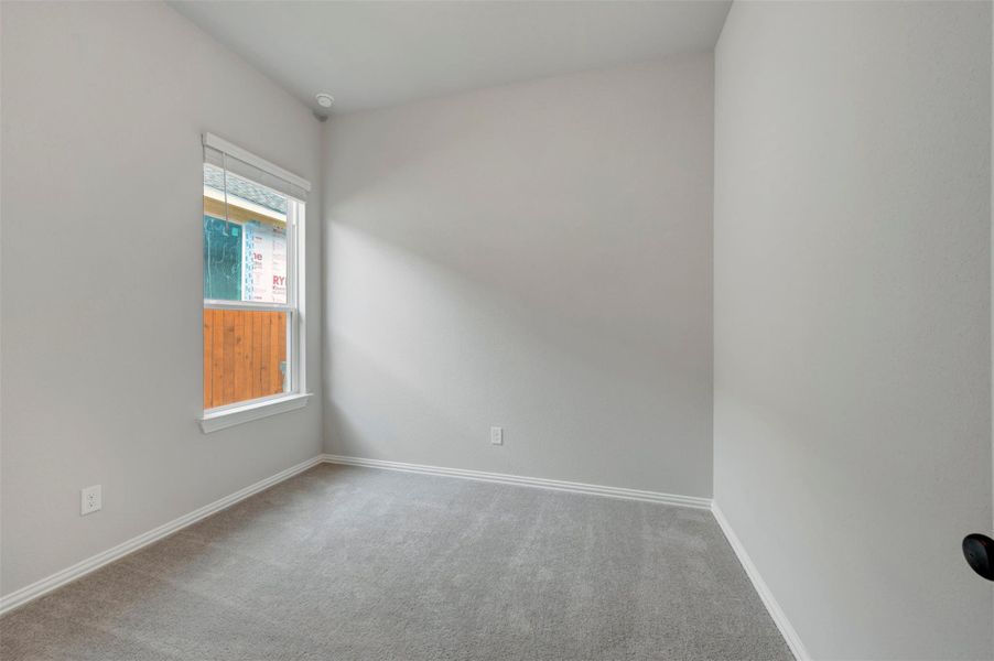 Spacious, unfurnished interior of a new home in Heritage, Dripping Springs (Image 18).