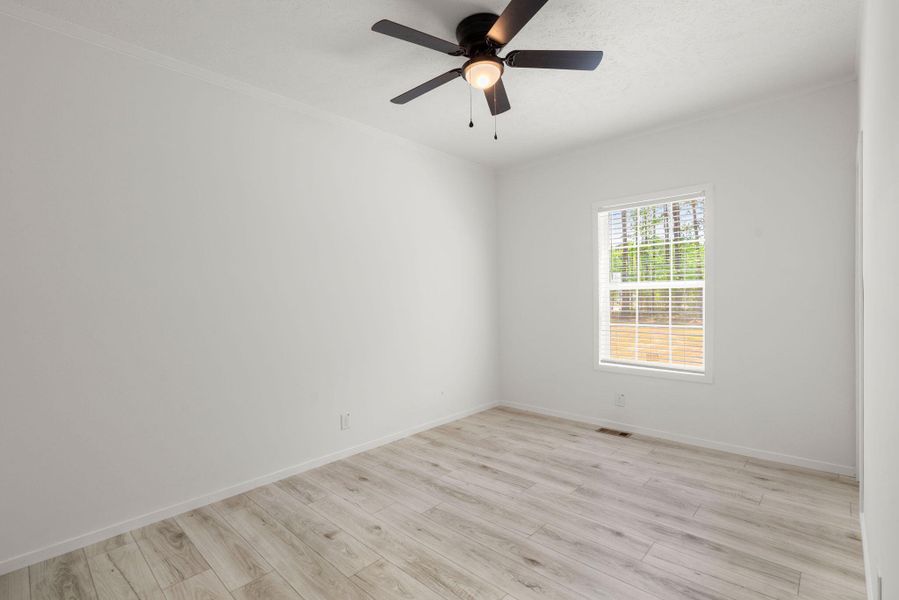 Spacious, unfurnished interior of a new home in , Cottageville (Image 21).