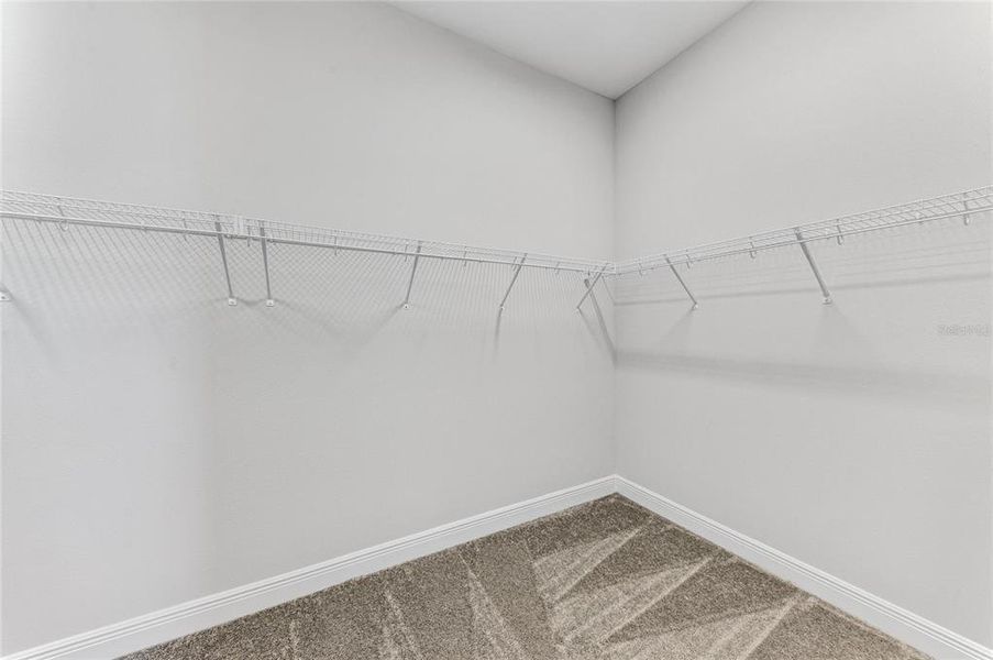 Spacious, unfurnished interior of a new home in , Venice (Image 12).