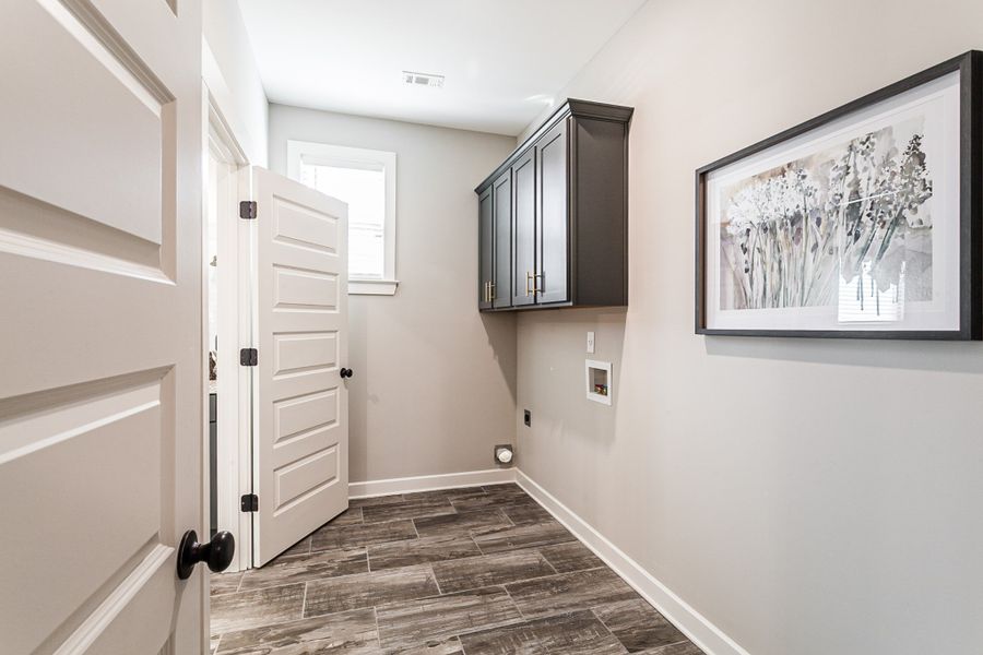 Image 46 representing the Bentley by Grant & Co in Manor at Hall Creek, Arlington, TN.