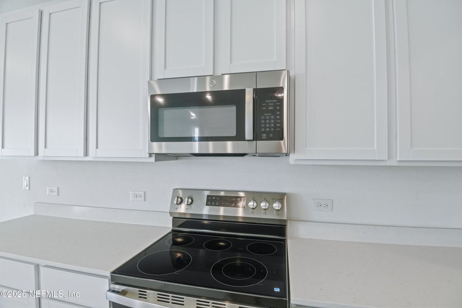 Furnished interior view inside a new home in , Jacksonville (Image 8).
