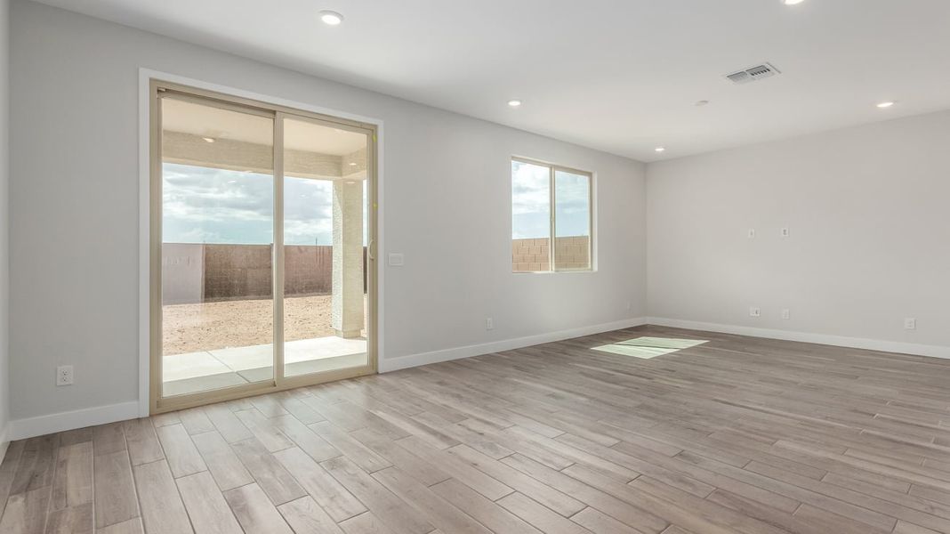Representative unfurnished interior of a home built from the 4002 by Risewell Homes in Bella Vista Farms, San Tan Valley (Image 11).