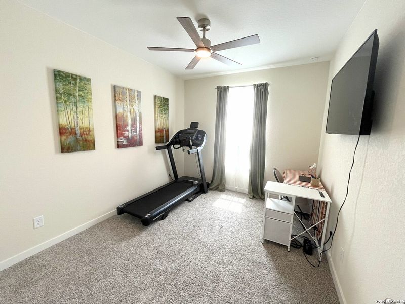 Furnished interior view inside a new home in , Seguin (Image 12).