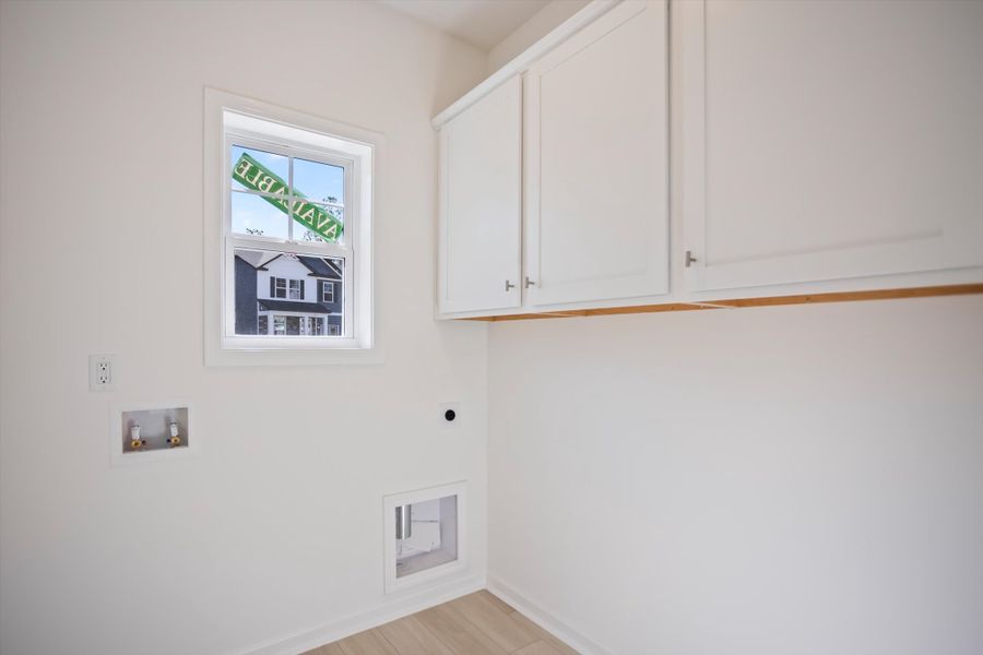 Spacious, unfurnished interior of a new home in Whiskey Run, New Ellenton (Image 8).