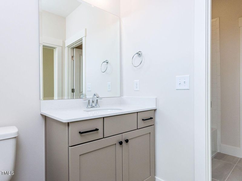 028-1280x960-bathroom 028-1280x960-bathroom