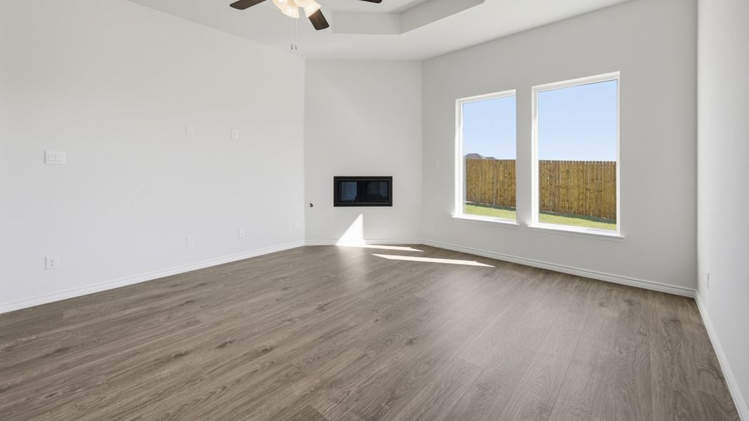 Spacious, unfurnished interior of a new home in Fireside by the Lake, Garland (Image 18).
