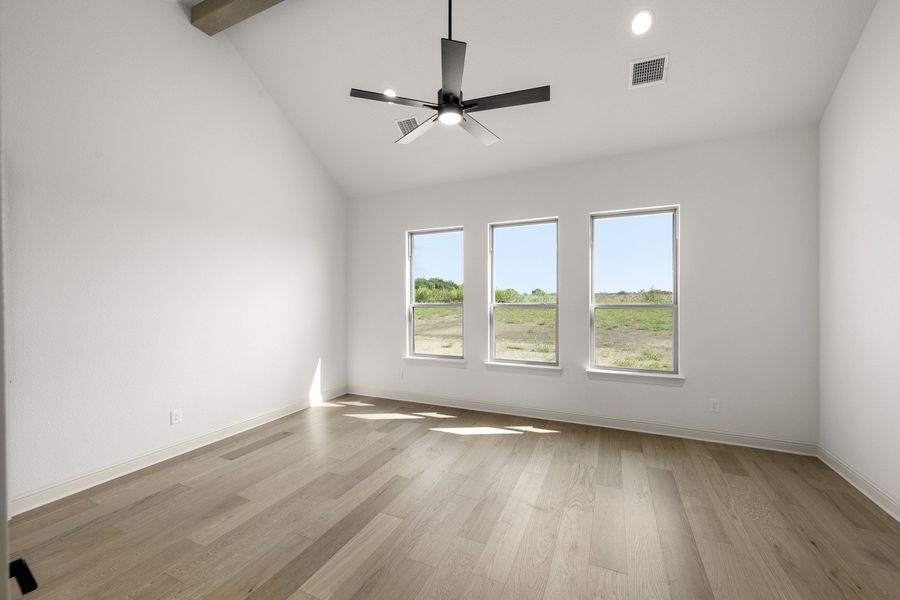Spacious, unfurnished interior of a new home in Levante - 1 Acre Lots, Waxahachie (Image 28).