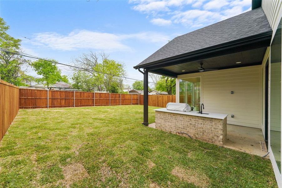Exterior details and patio area of a home in , Dallas (Image 28).