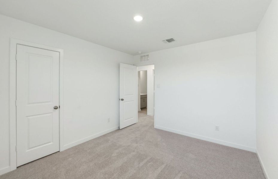 Spacious, unfurnished interior of a new home in Cameron Place, Austin (Image 14). Spacious, unfurnished interior of a new home in Cameron Place, Austin (Image 14).