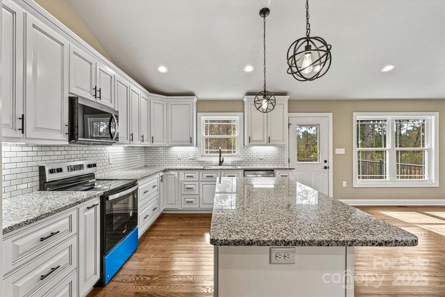 Focused Kitchen/Back Deck Entry View Focused Kitchen/Back Deck Entry View
