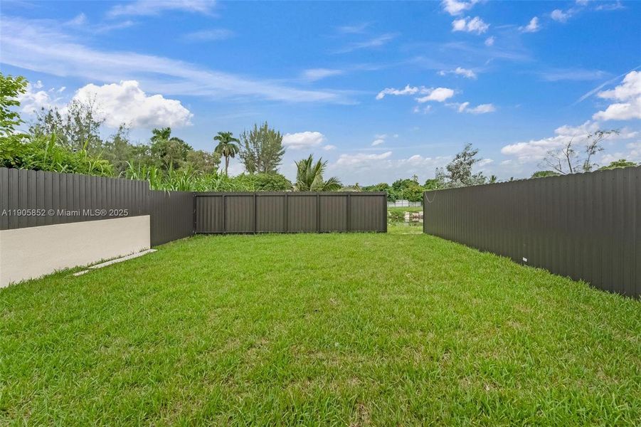 Exterior details and patio area of a home in , Miami (Image 3).
