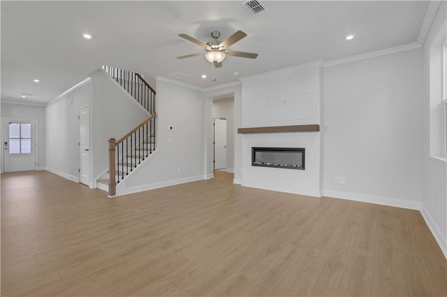 Spacious, unfurnished interior of a new home in Cambridge at Steels Bridge, Canton (Image 23).