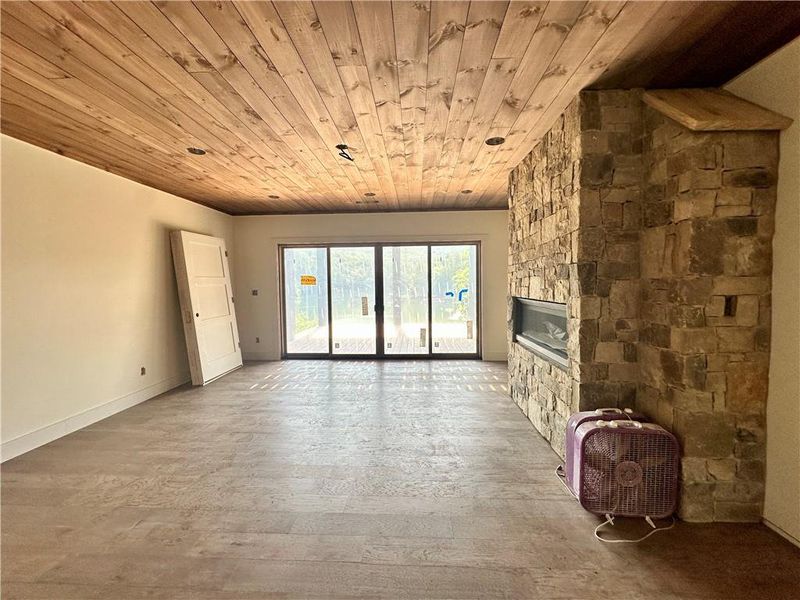 Spacious, unfurnished interior of a new home in , Morganton (Image 7).