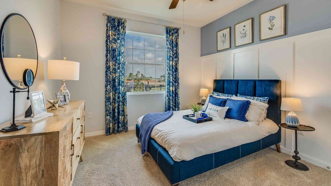 Furnished interior view inside a new home in Silverstone North, Palmetto (Image 12).