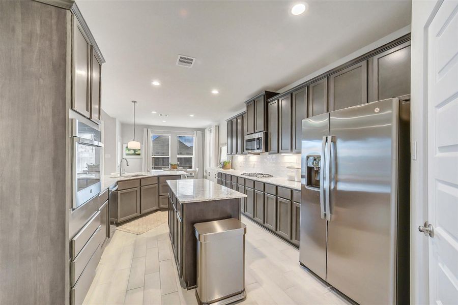 Furnished interior view inside a new home in Beacon Hill, Waller (Image 19).