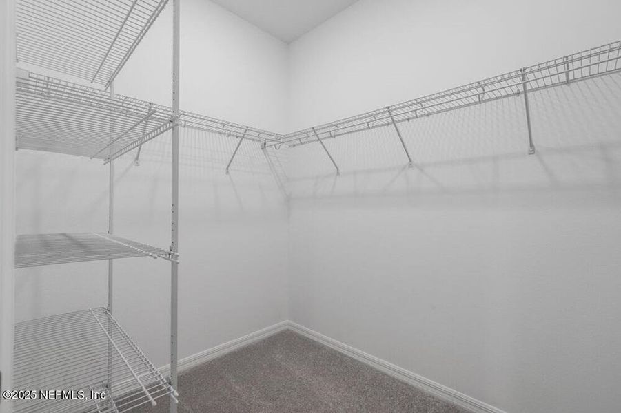 Spacious, unfurnished interior of a new home in Coopers Meadow, Jacksonville (Image 12).