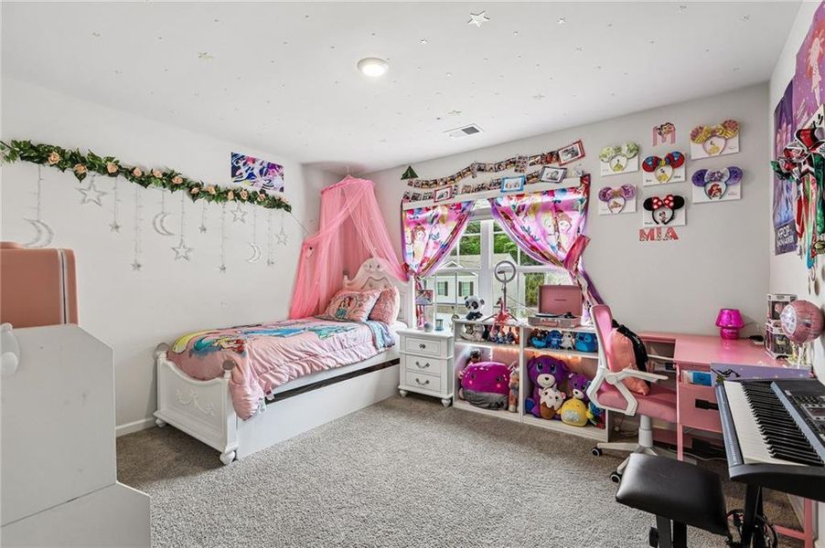 Furnished interior view inside a new home in , Dallas (Image 18).