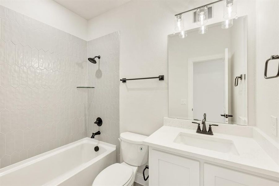 Furnished interior view inside a new home in Rockwood, Mansfield (Image 12).